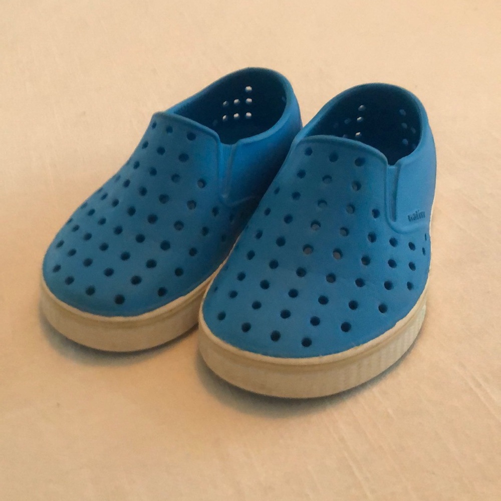 Native shoes Miles C8 Bright Blue, minimal wear